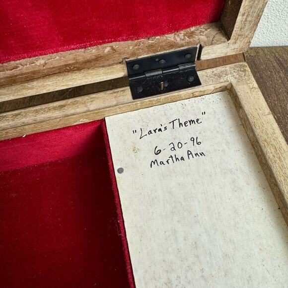 Vintage JAPAN Intricate Wood inlay pattern Jewelry Music Box Velvet lined - Picture 9 of 11